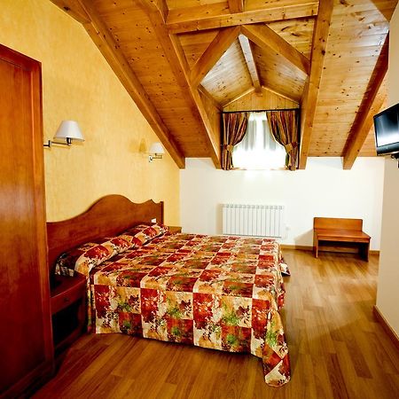 Hotel Montseny Espuy Bagian luar foto