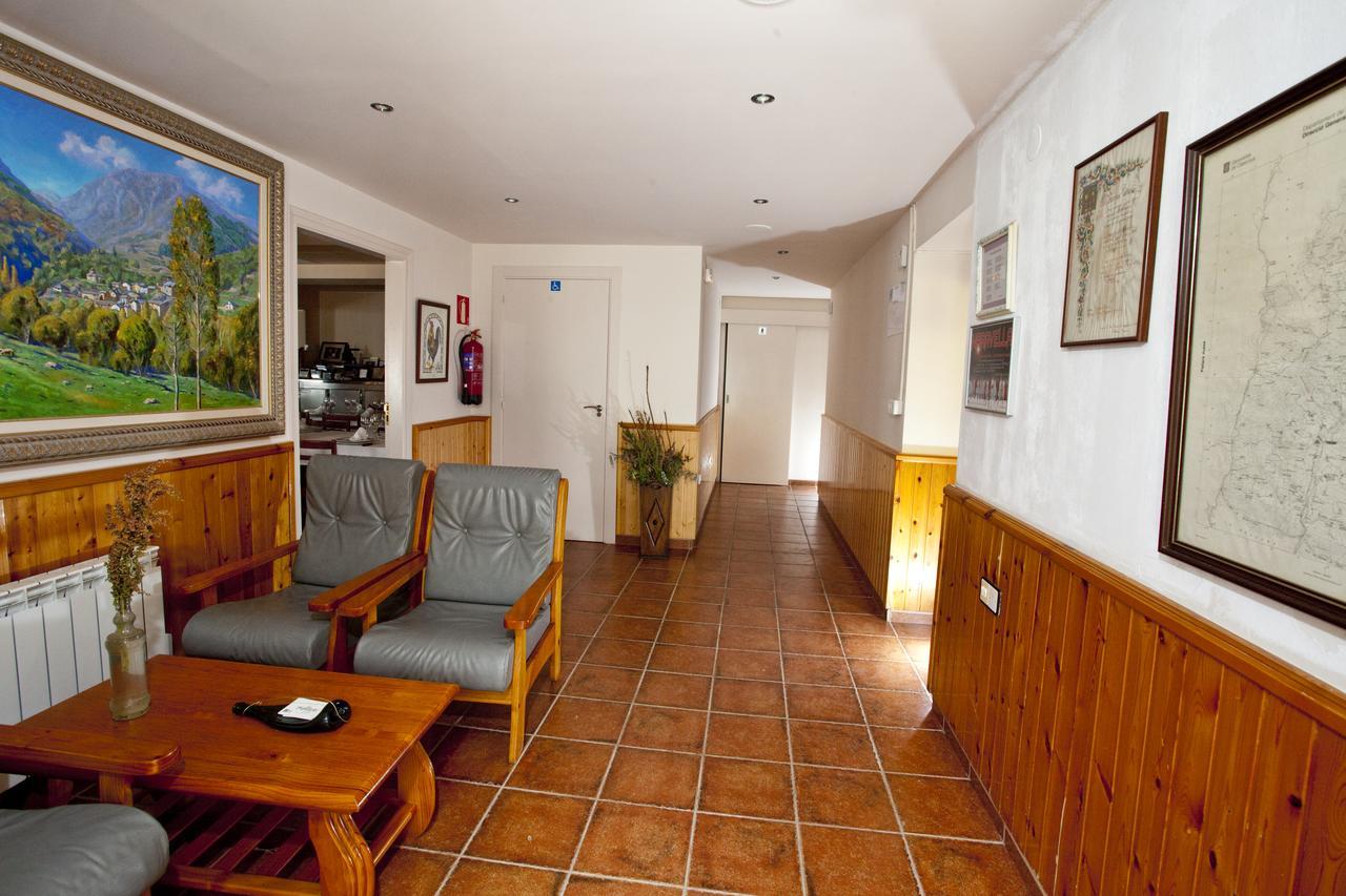 Hotel Montseny Espuy Bagian luar foto