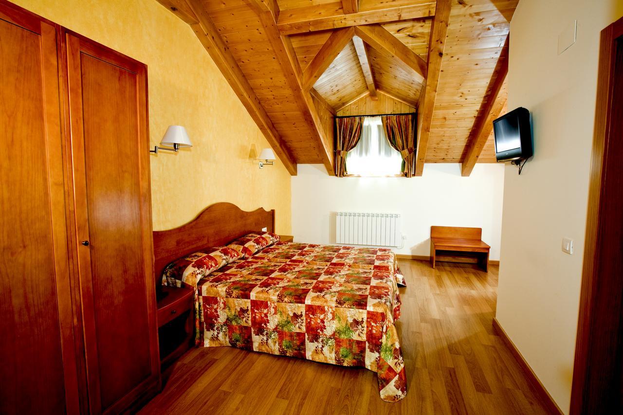 Hotel Montseny Espuy Bagian luar foto