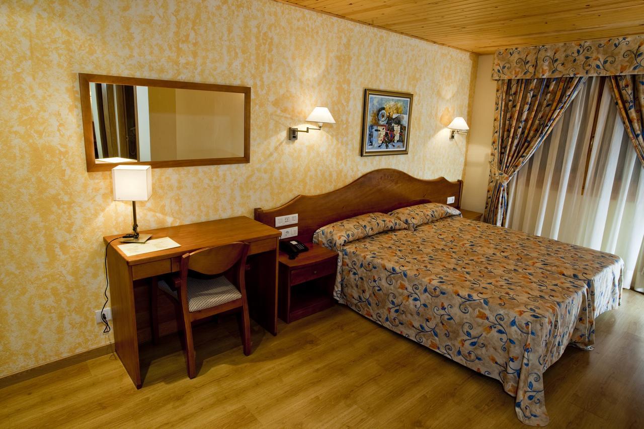 Hotel Montseny Espuy Bagian luar foto