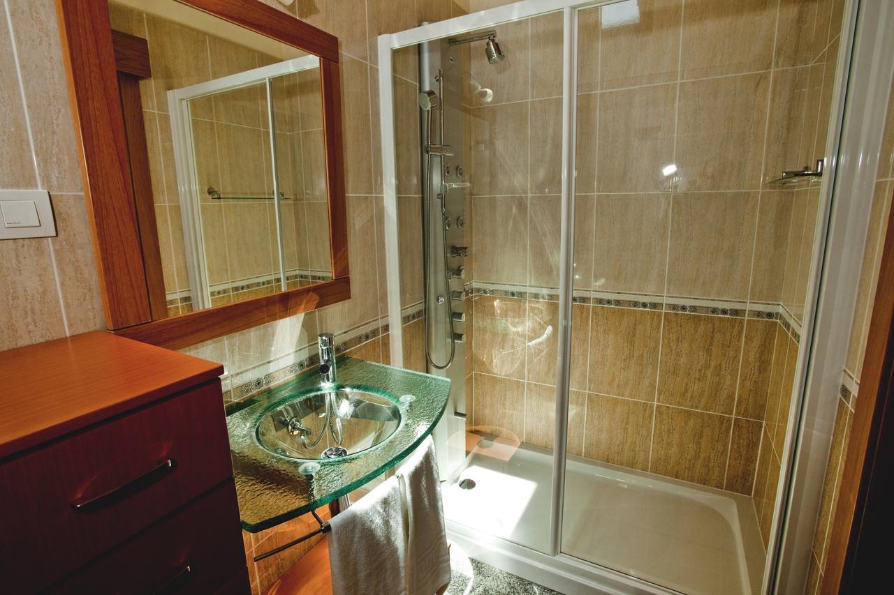 Hotel Montseny Espuy Bagian luar foto